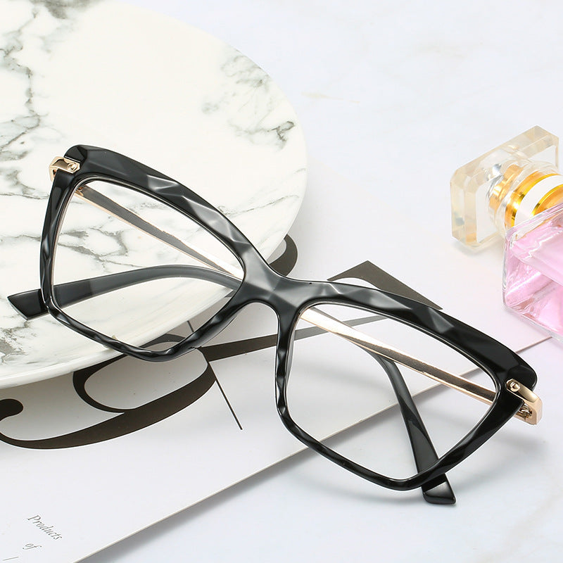 Lunettes “Crystal Vintage” – Élégance Rétro & Touche Moderne