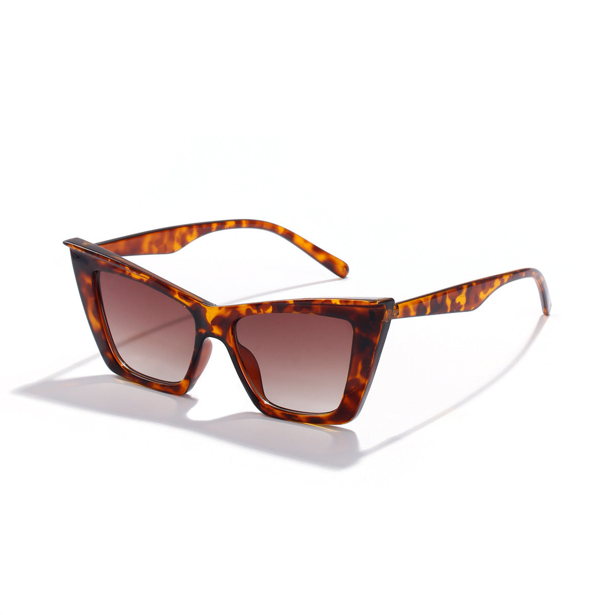 Lunettes “Triangle Cat Eye” – Look Féroce & Tendance Féminine