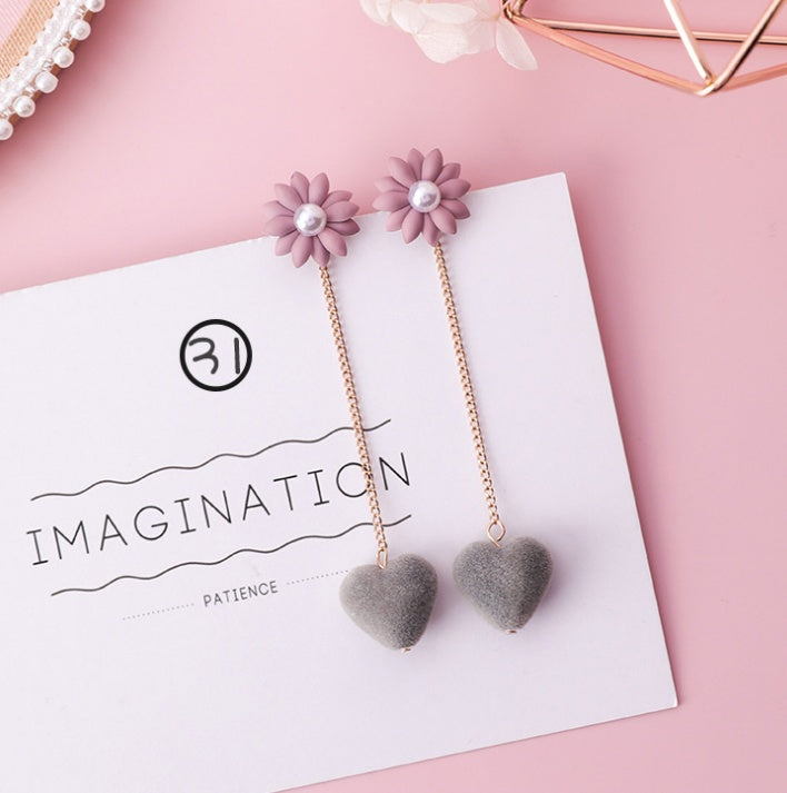 Boucles d’Oreilles “Fleur de Charme” – Élégance Florale & Tendance Coréenne