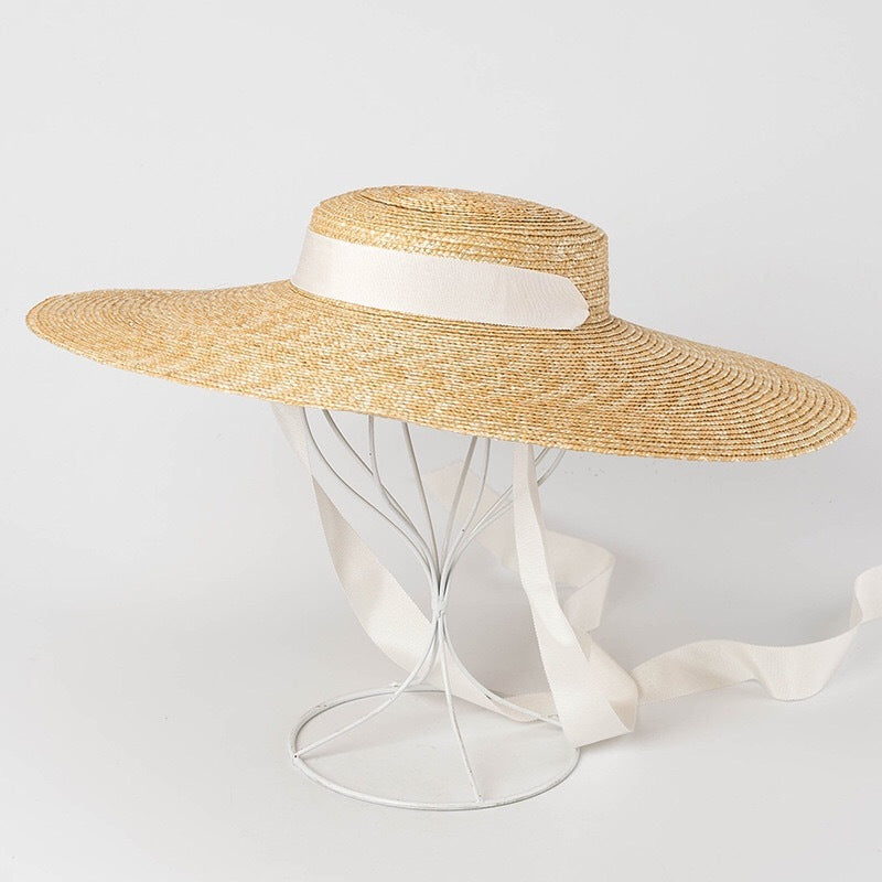 Chapeau de Paille “Riviera Élégante” – Chic Minimaliste & Protection Solaire