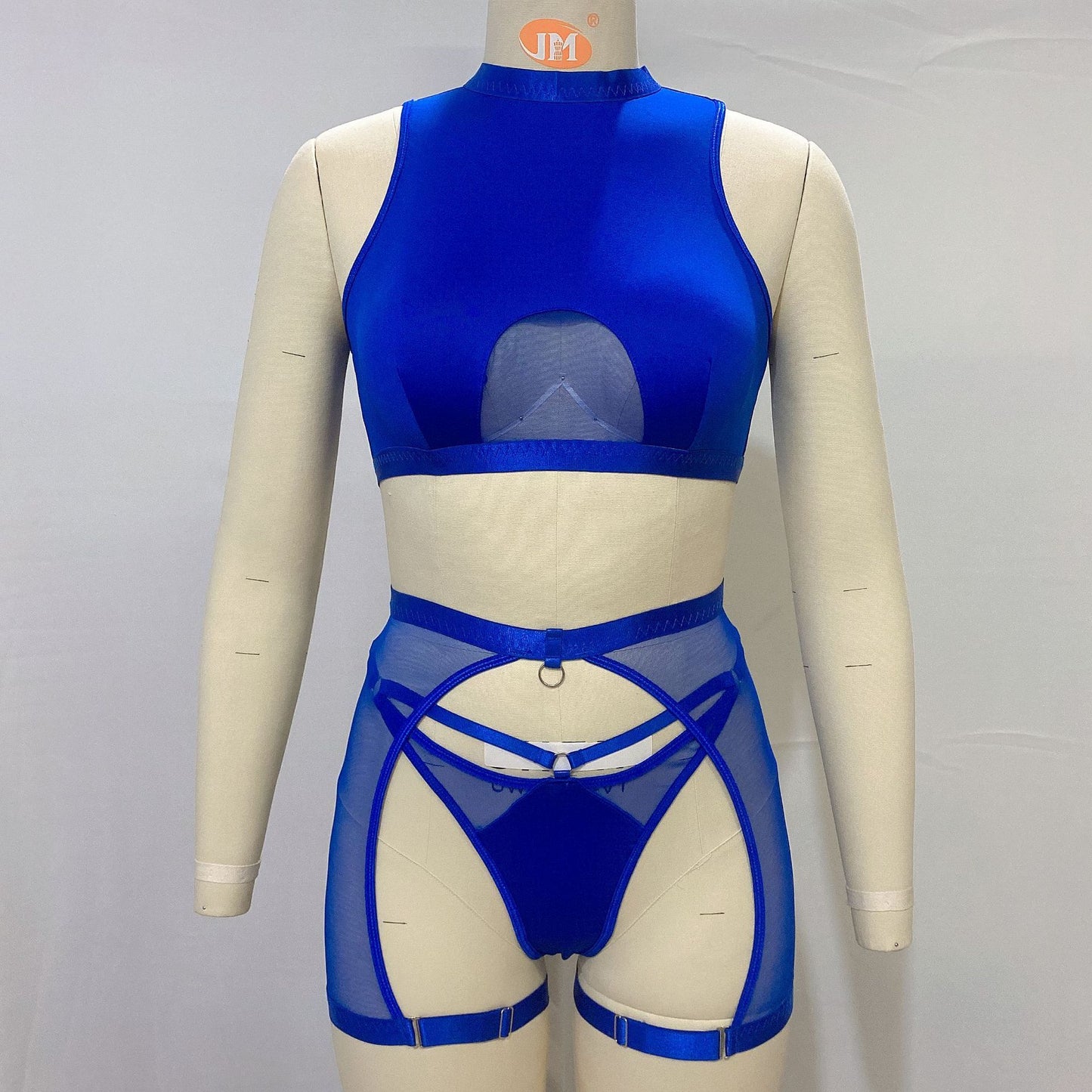 Ensemble “Éclat Rose” – Lingerie Audacieuse & Élégante
