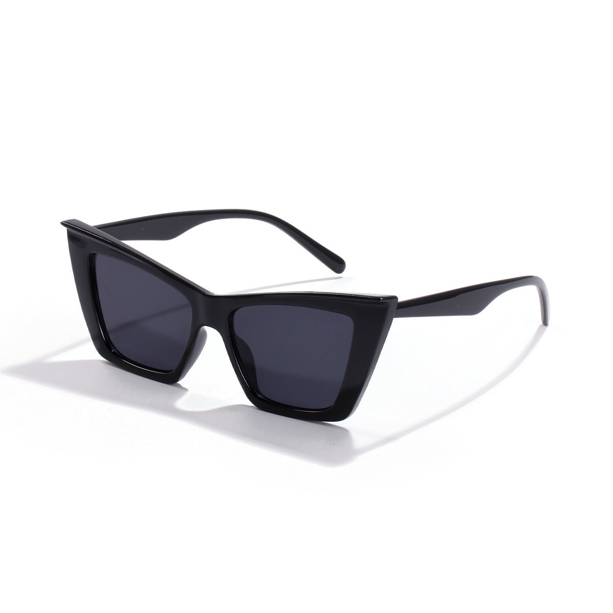 Lunettes “Triangle Cat Eye” – Look Féroce & Tendance Féminine