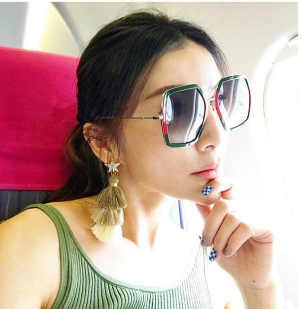 Lunettes de Soleil “Hexa Chic” – Forme Géométrique & Élégance Moderne