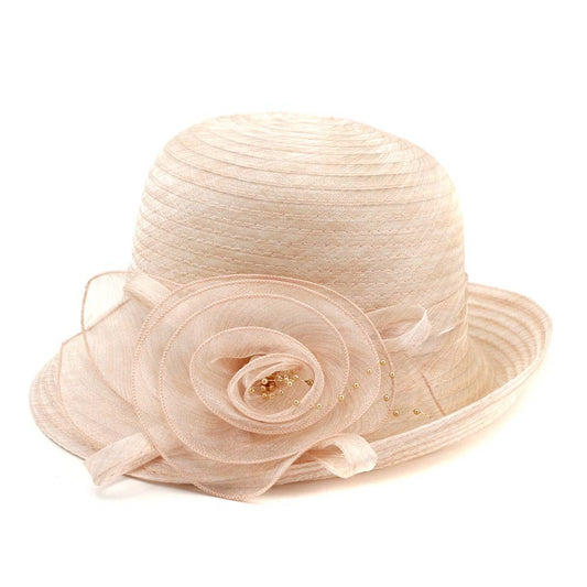 Chapeau “Élégance Soleil” – L’Accessoire Chic de vos Étés