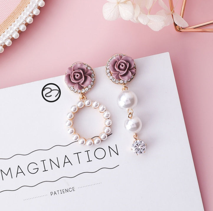 Boucles d’Oreilles “Fleur de Charme” – Élégance Florale & Tendance Coréenne