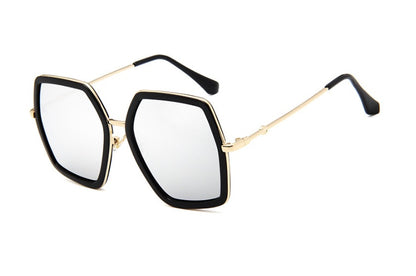 Lunettes de Soleil “Hexa Chic” – Forme Géométrique & Élégance Moderne