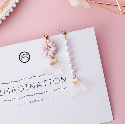 Boucles d’Oreilles “Fleur de Charme” – Élégance Florale & Tendance Coréenne