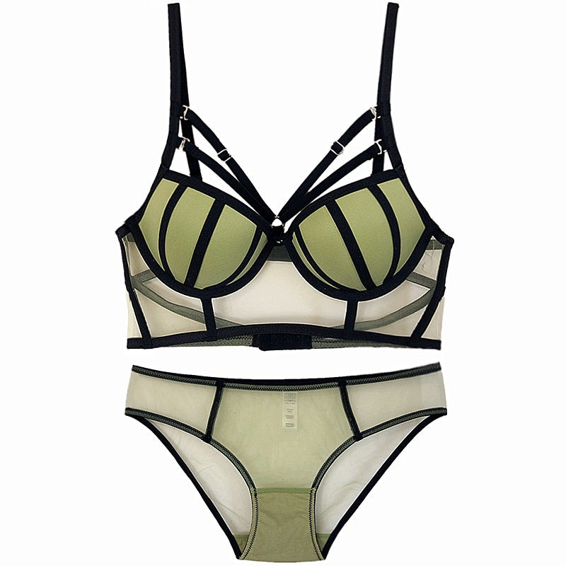 Ensemble lingerie “Strappy Illusion” – Moderne, sensuel, affirmé
