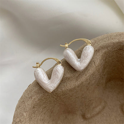 Boucles d’Oreilles “Heart Pop” – L’Amour au Bout des Oreilles