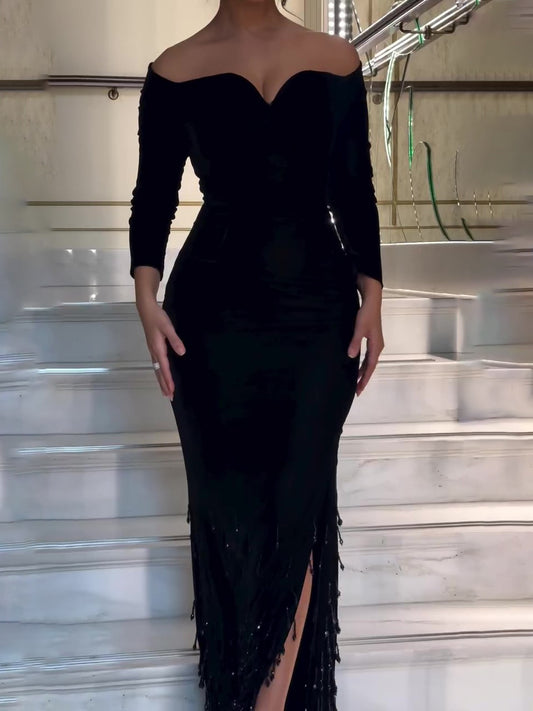 Robe Noire Élégante à Épaules Dénudées – Glamour & Raffinement