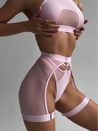 Ensemble “Éclat Rose” – Lingerie Audacieuse & Élégante