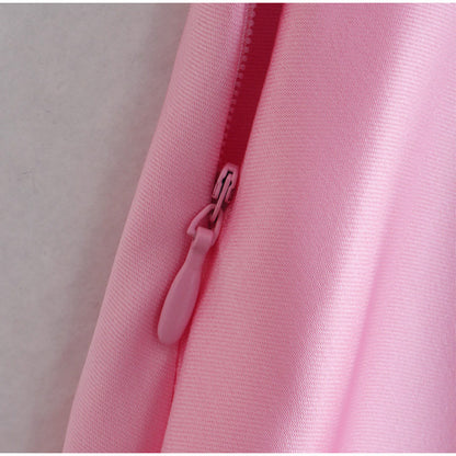 Robe Longue Satinée Rose – Élégance & Séduction