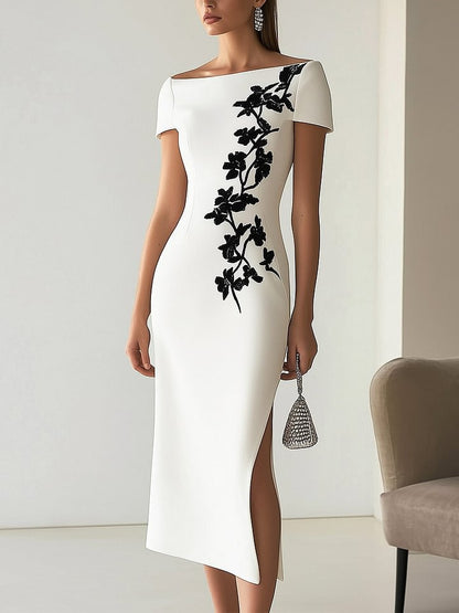 Robe Blanche Élégante à Épaules Dénudées – Imprimé Floral Digital Chic