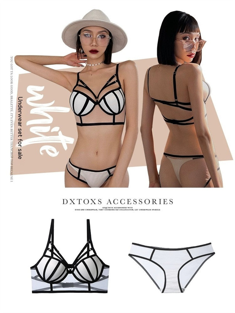 Ensemble lingerie “Strappy Illusion” – Moderne, sensuel, affirmé